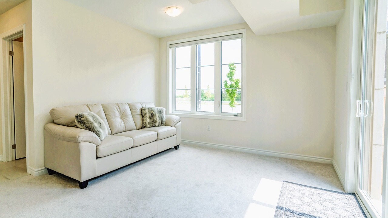 Photo of Livingroom in Brampton