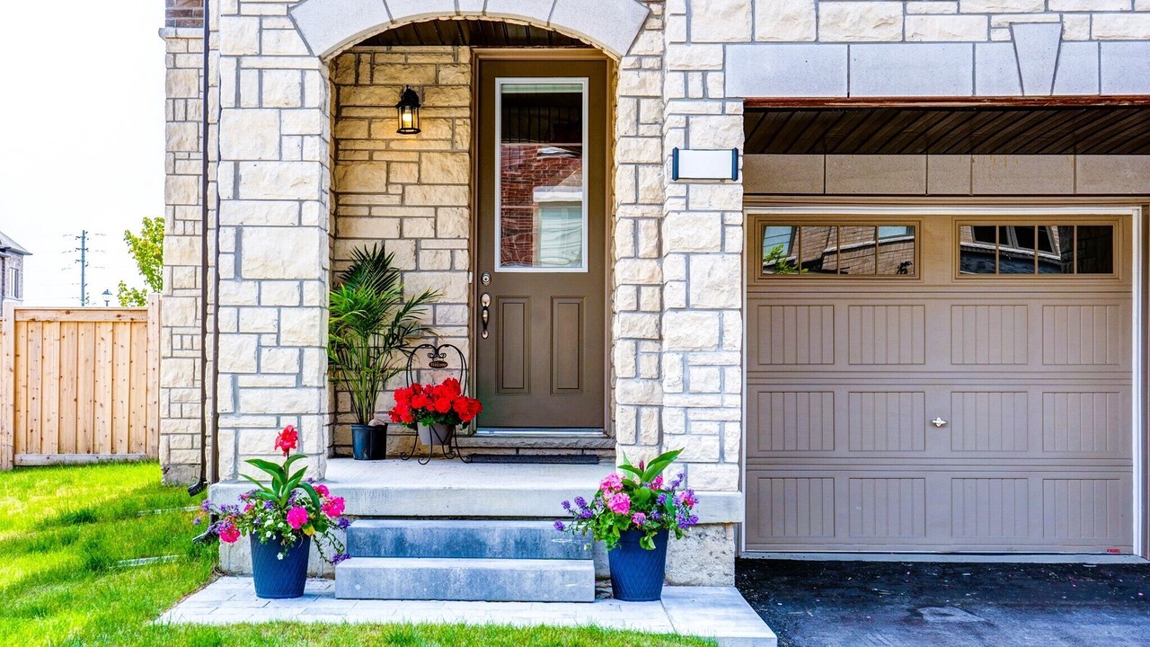 Photo of Outdoor in Brampton