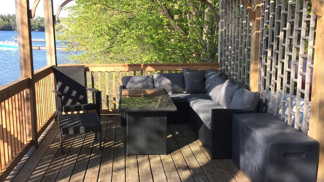 Photo of Patio Balcony in Howe Island