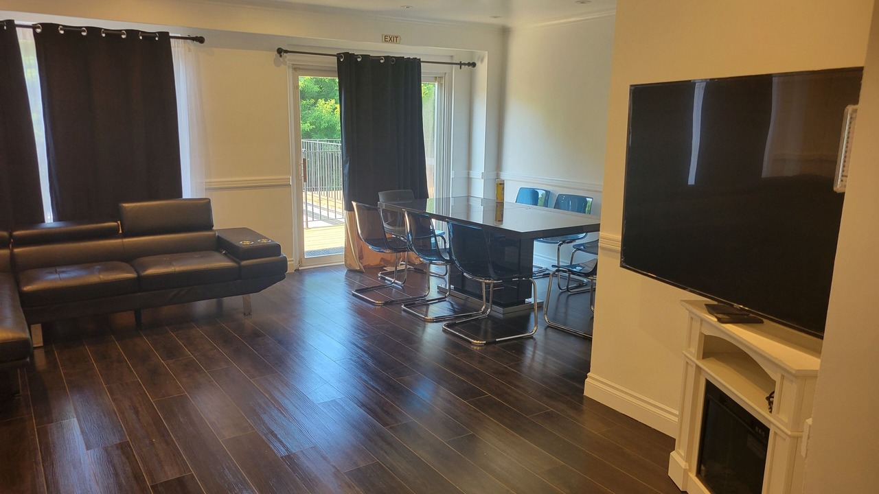 Photo of Livingroom in Downsview