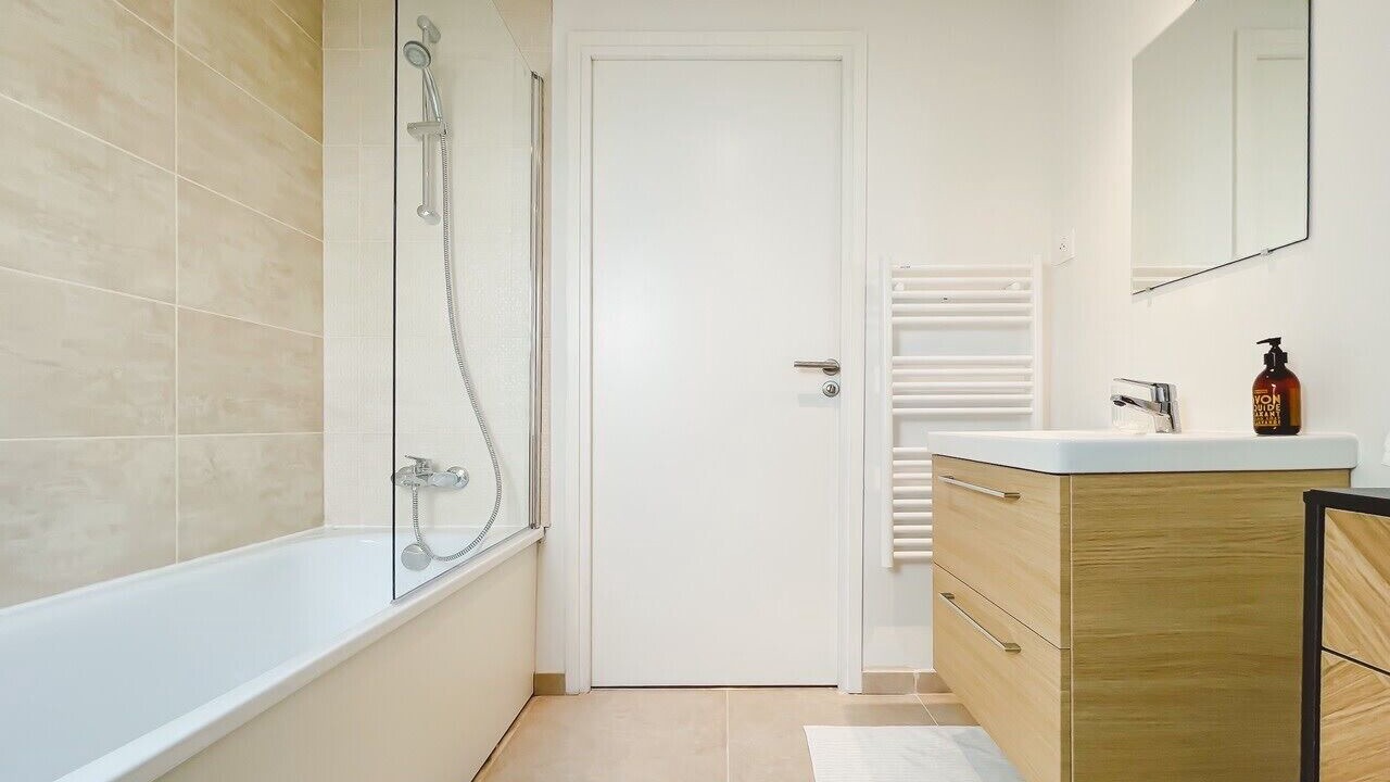 Photo of Bathroom in Montreuil