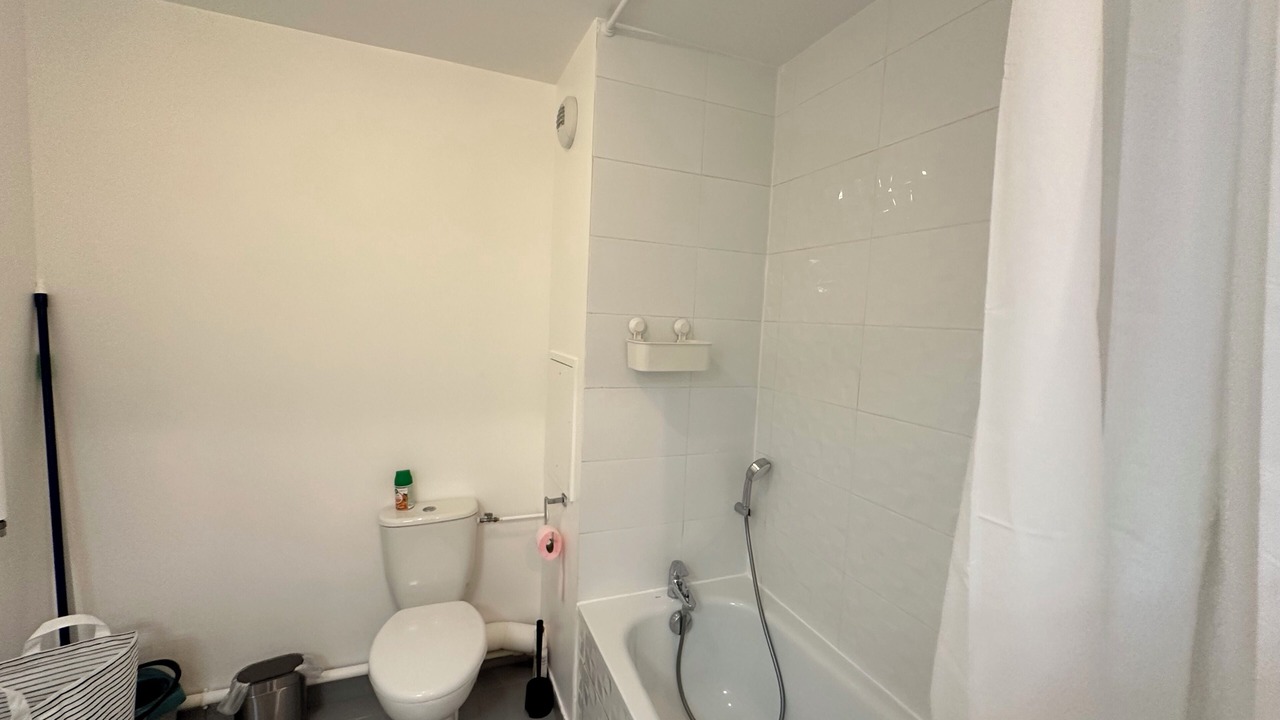 Photo of Bathroom in La Courneuve
