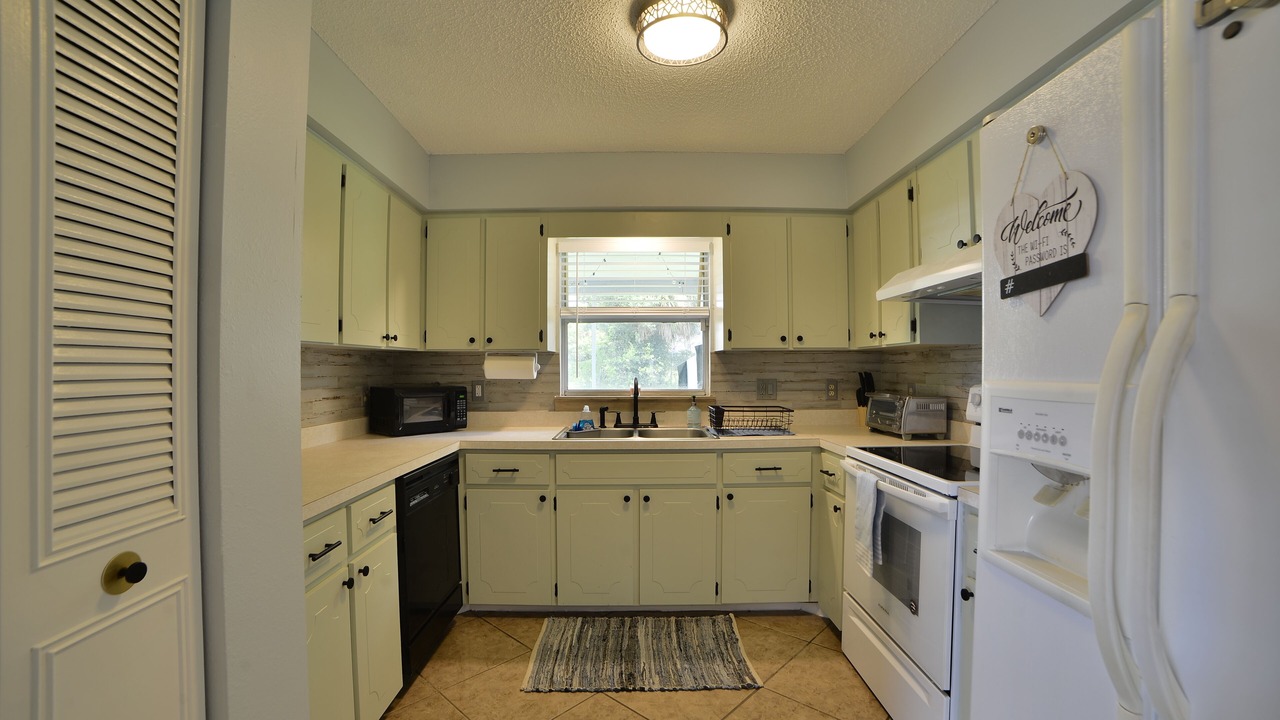Photo of Kitchen in Sun 'N Lake