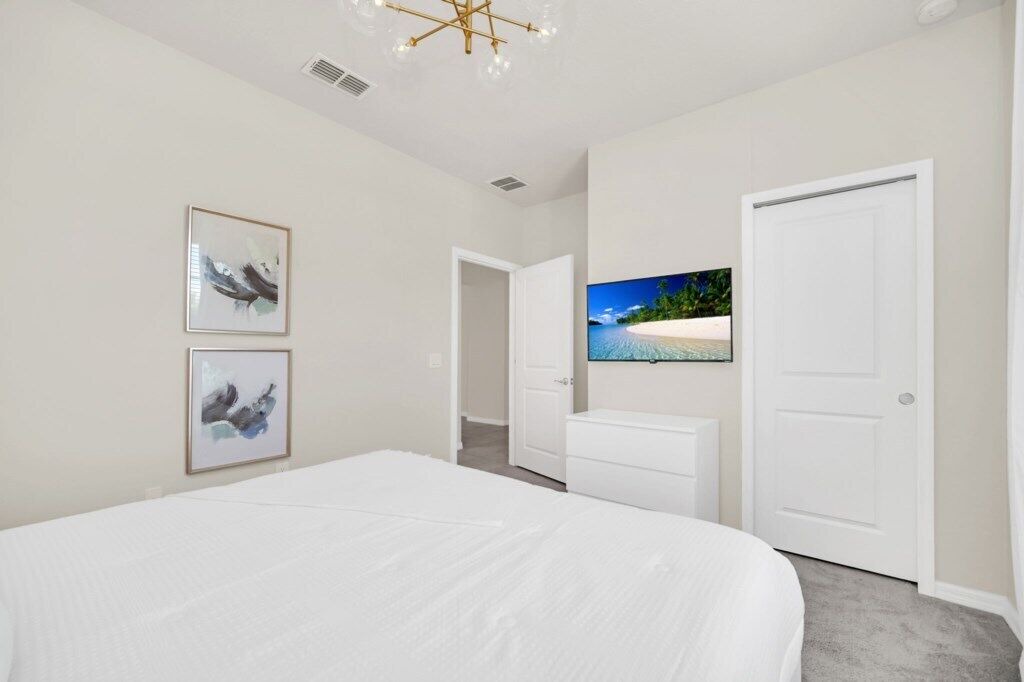Photo of Bedroom in Tuscan Hills