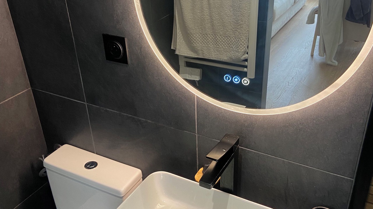 Photo of Bathroom in Quartier de Becon