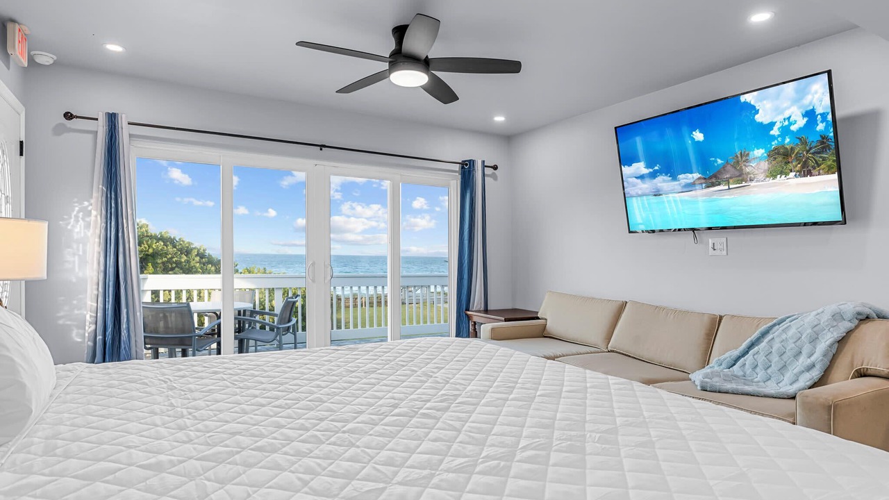 Photo of Bedroom in Floridana Beach