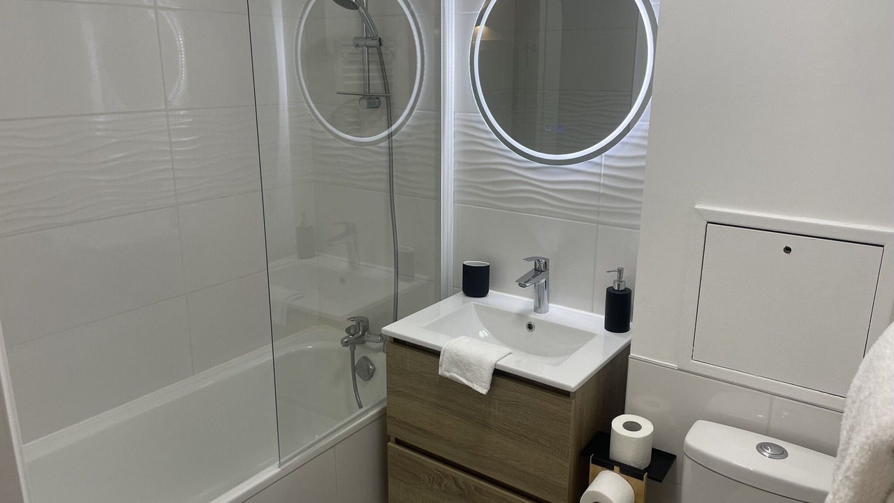 Photo of Bathroom in Magny-le-Hongre
