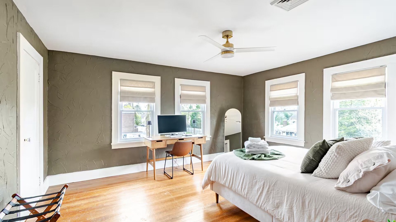 Photo of Bedroom in Red Bank