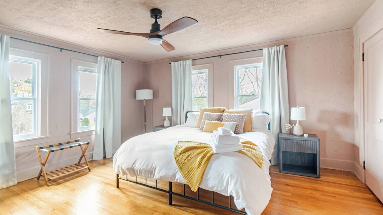 Photo of Bedroom in Red Bank