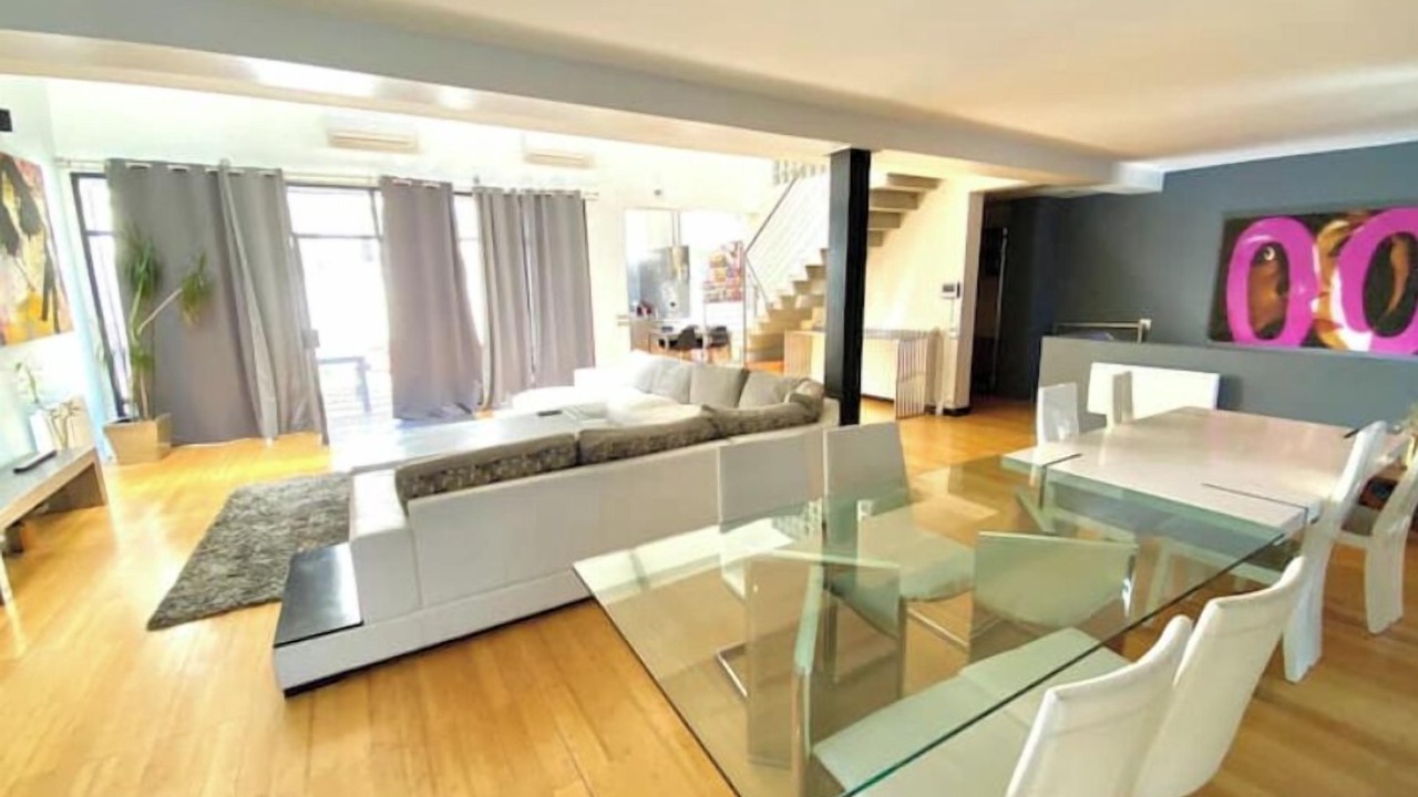 Photo of Livingroom in Puteaux