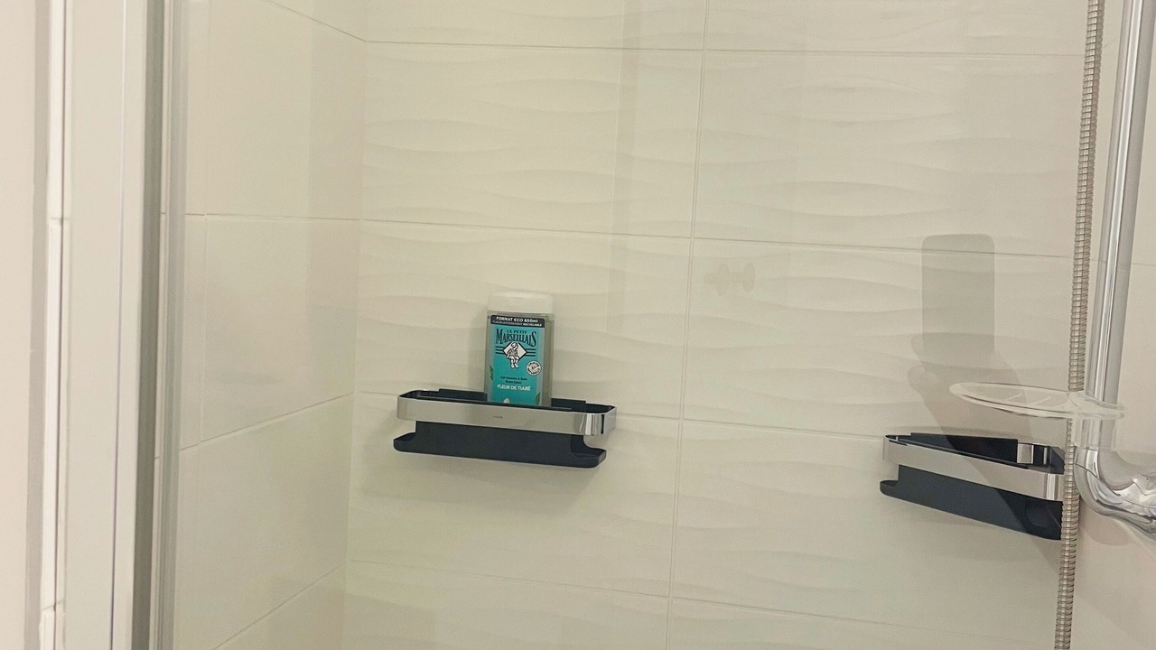 Photo of Bathroom in Saint-Ouen