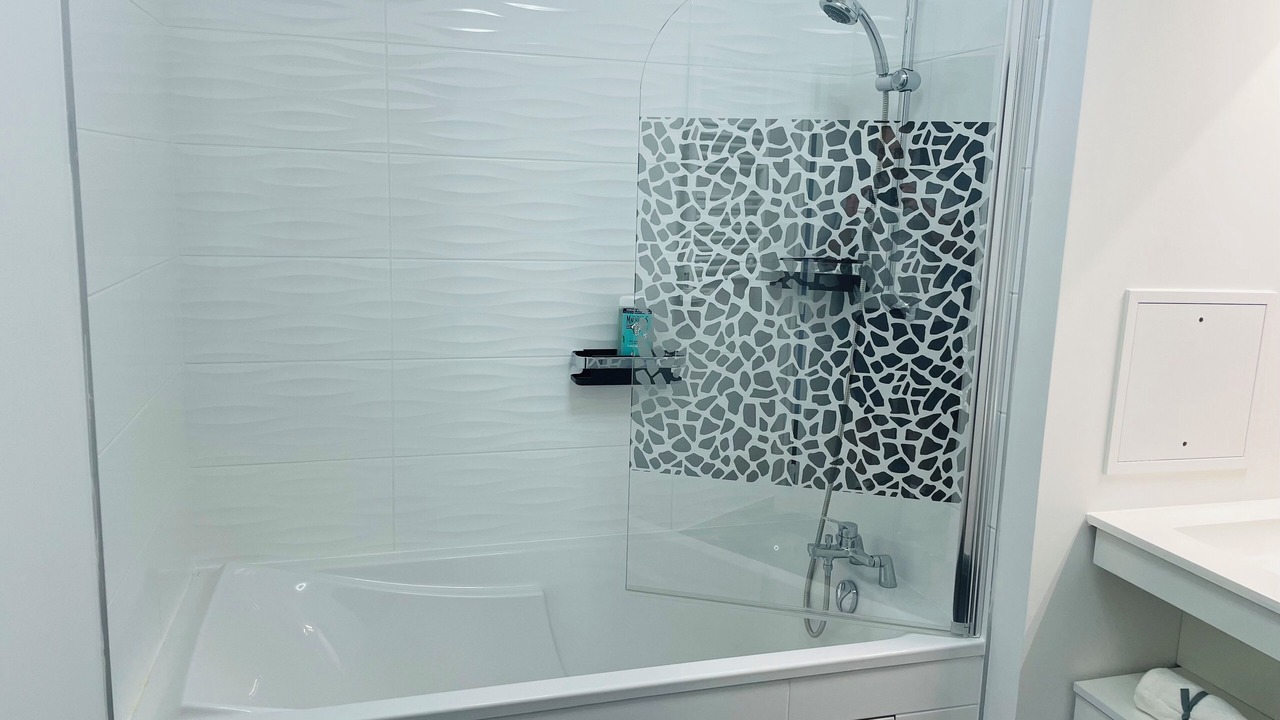Photo of Bathroom in Saint-Ouen