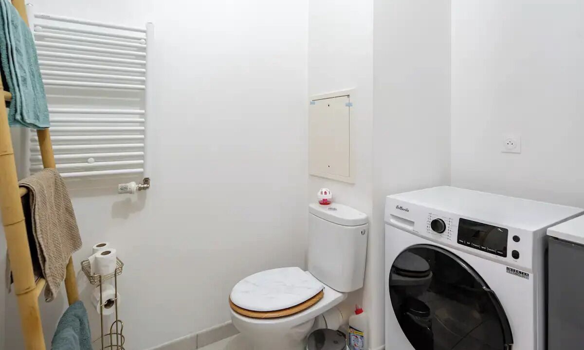 Photo of Bathroom in Les Puces de Saint-Ouen