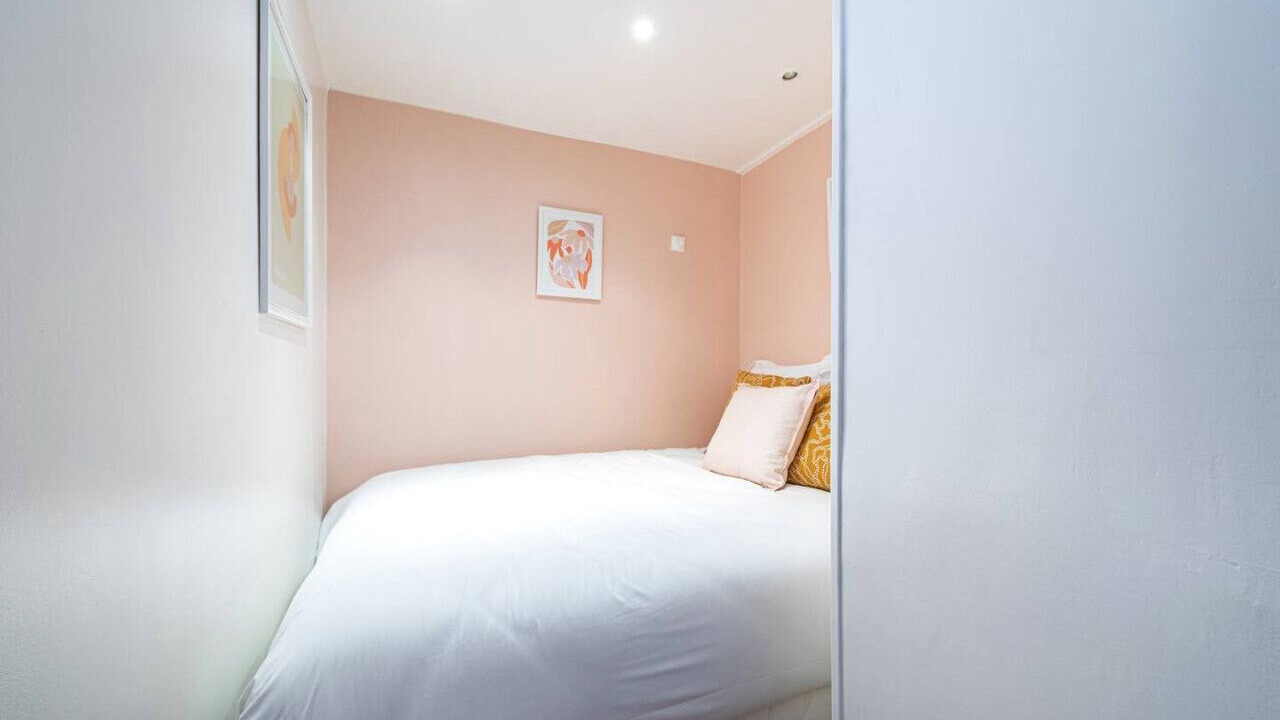 Photo of Bedroom in Combat