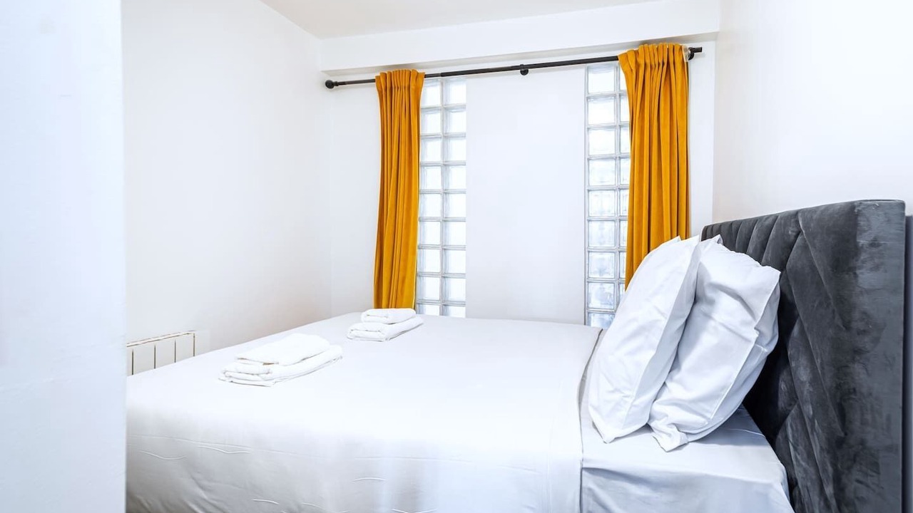 Photo of Bedroom in Les Lilas