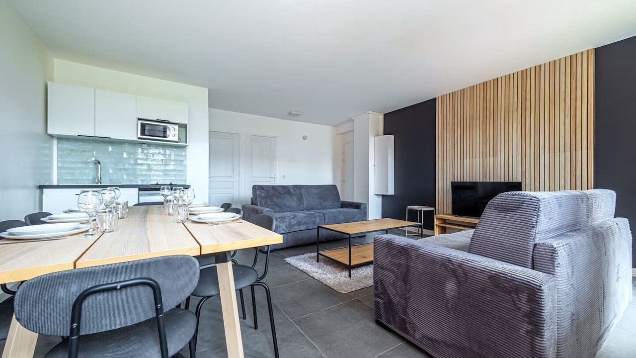 Photo of Livingroom in Les Lilas