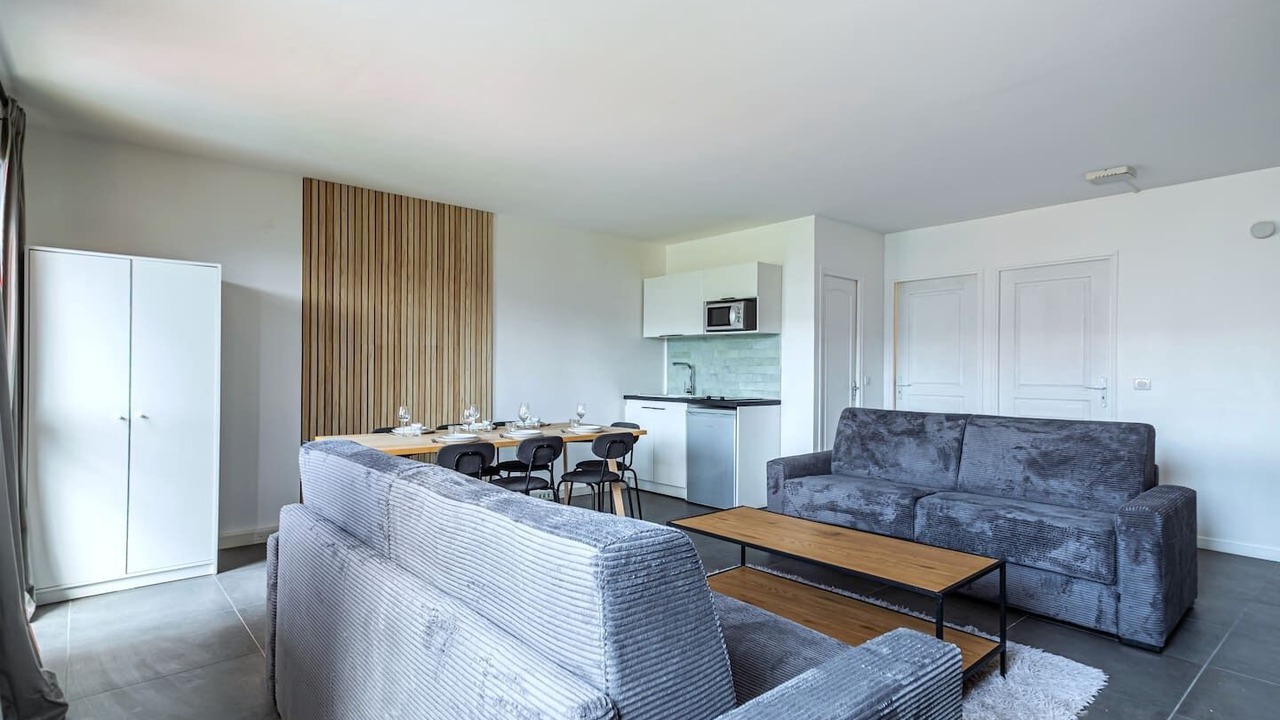 Photo of Livingroom in Les Lilas