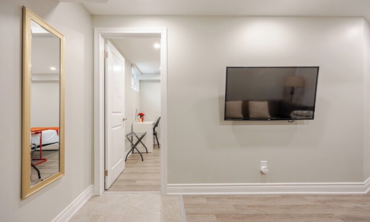 Photo of Bedroom in Richmond Hill