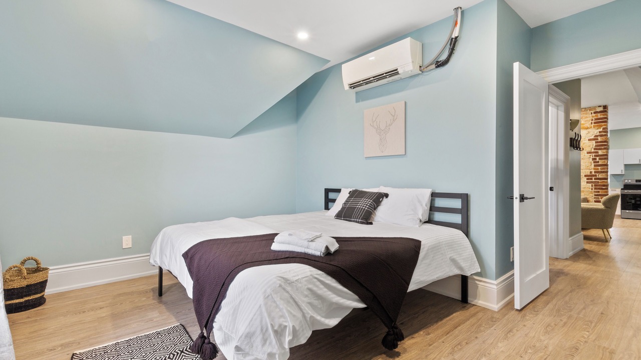 Photo of Bedroom in Collingwood