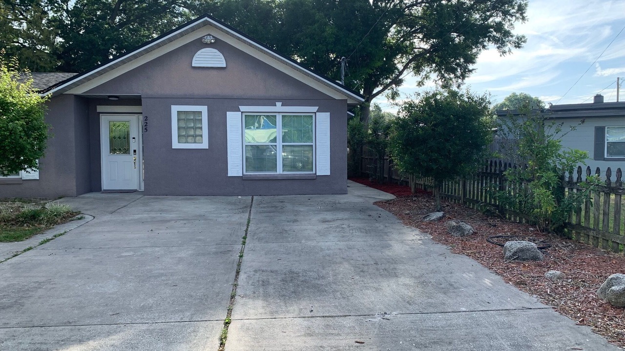 Photo of Outdoor in Azalea Park