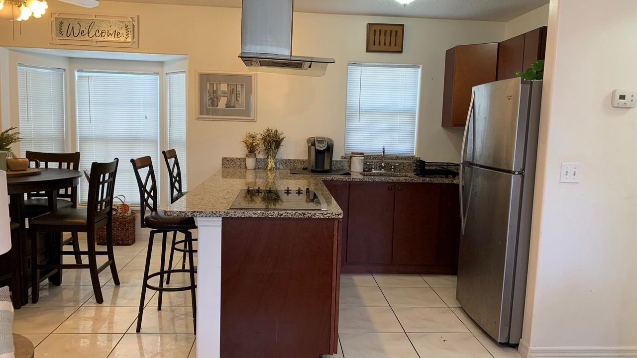 Photo of Kitchen in Azalea Park