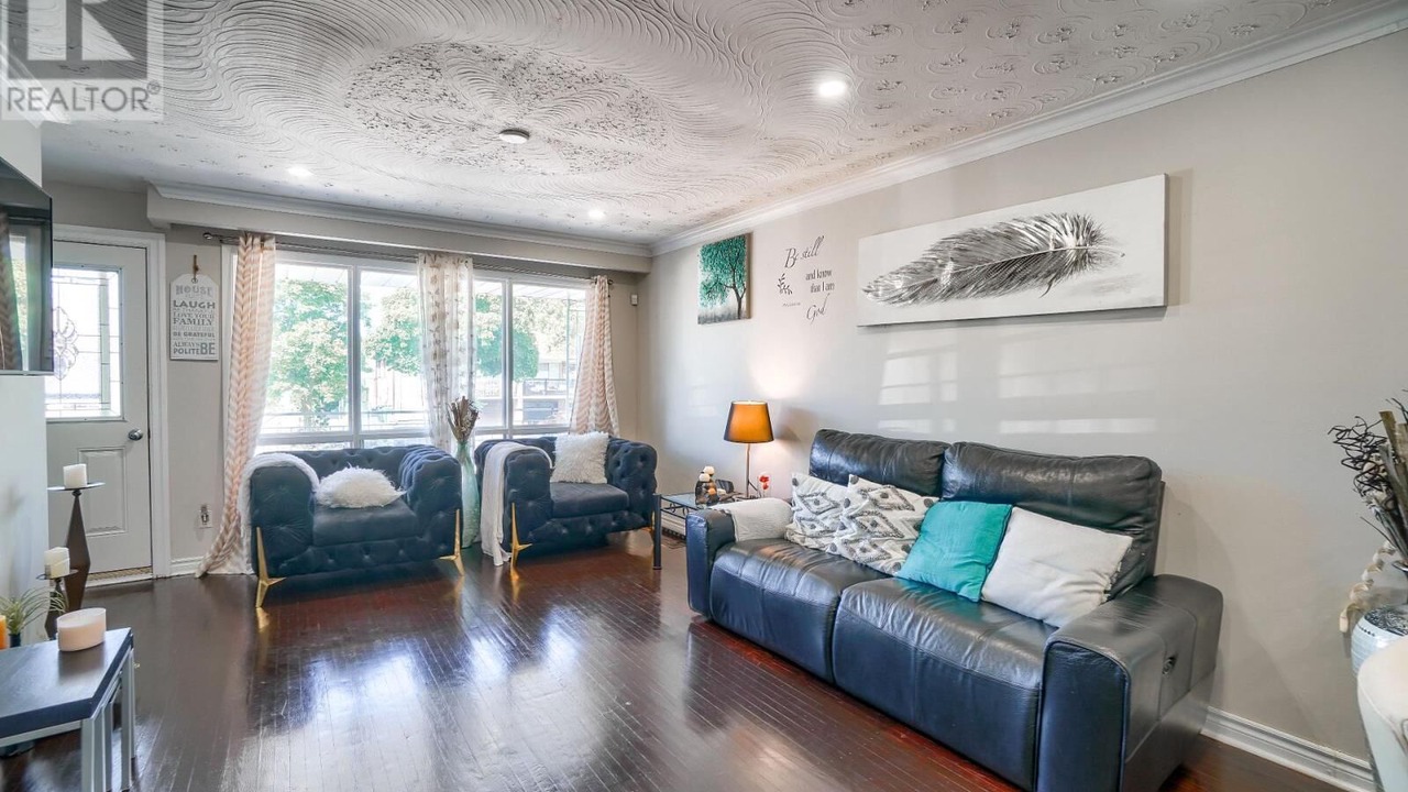 Photo of Livingroom in Brampton