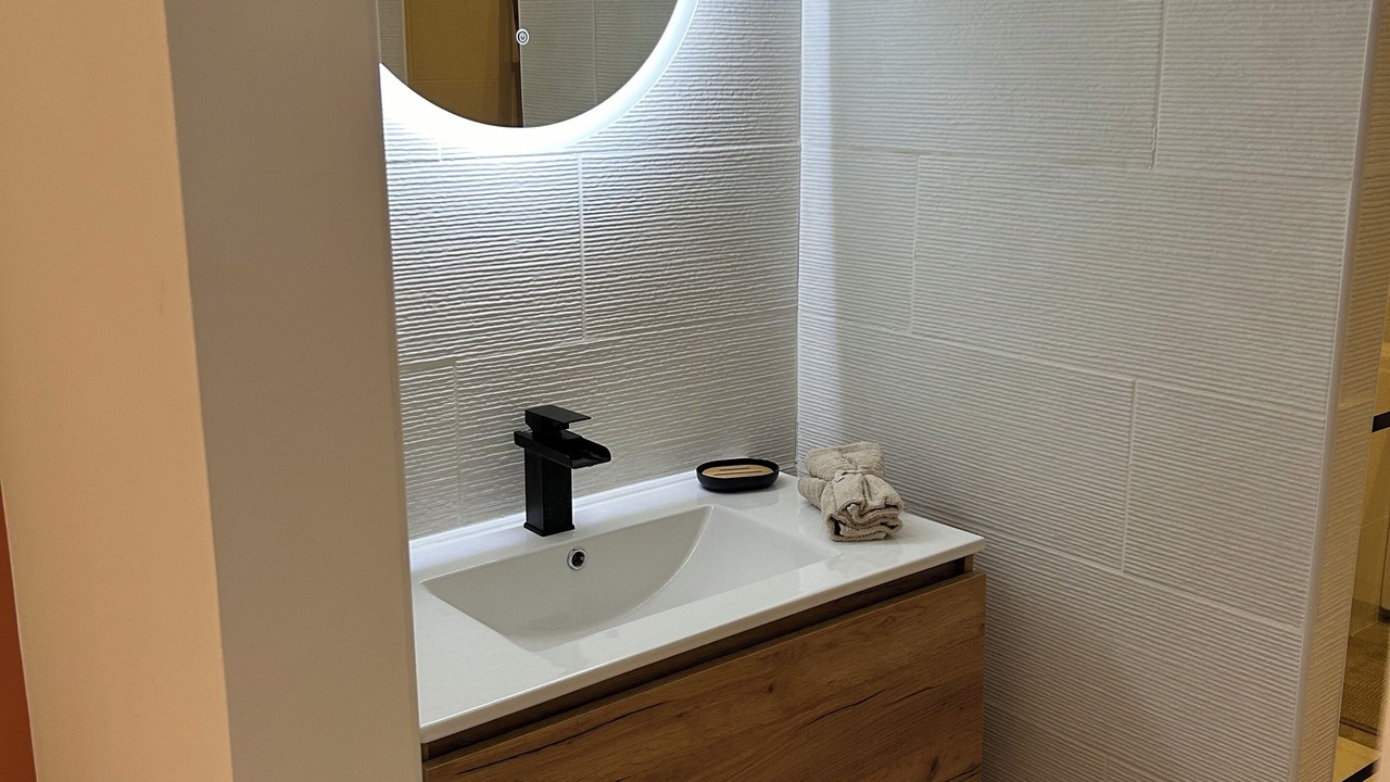Photo of Bathroom in Montreuil