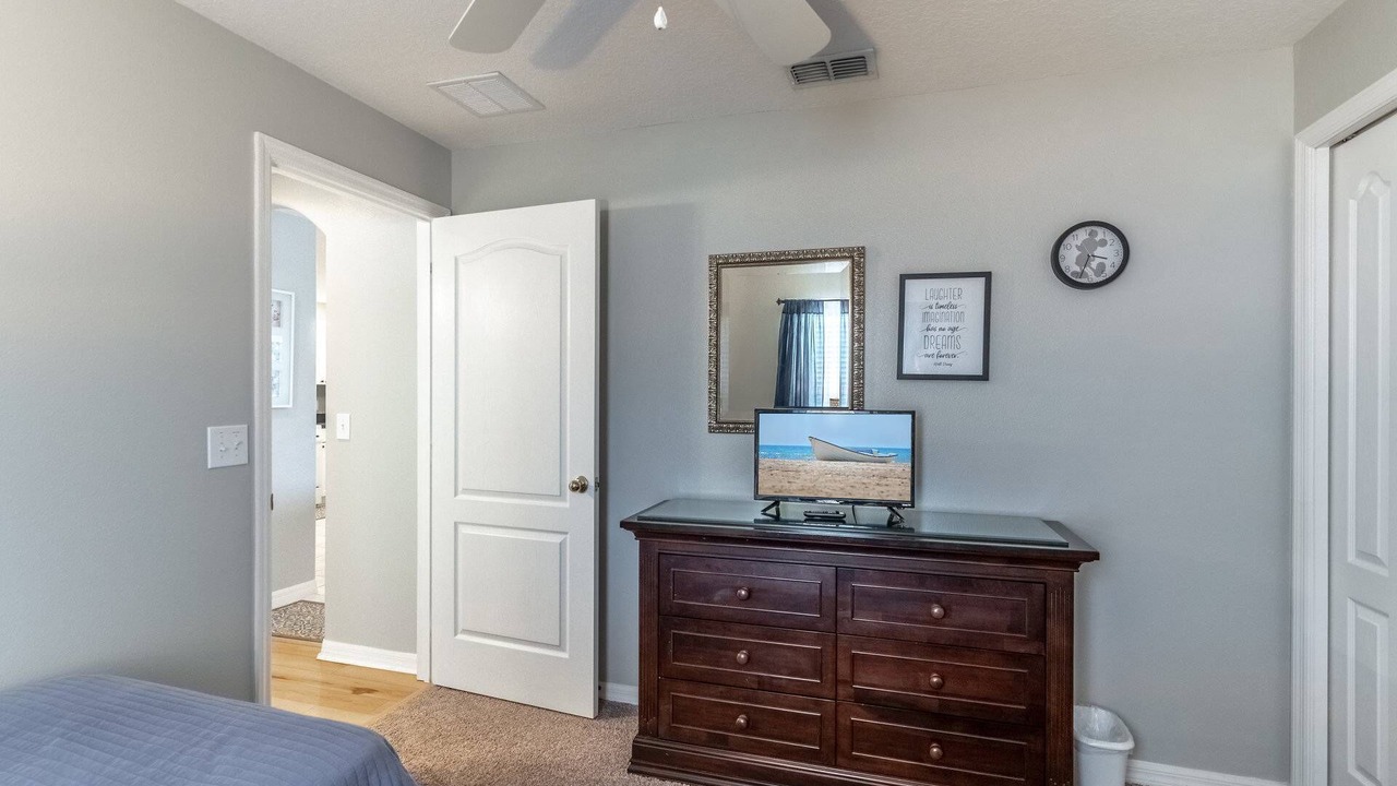 Photo of Bedroom in Tuscan Ridge