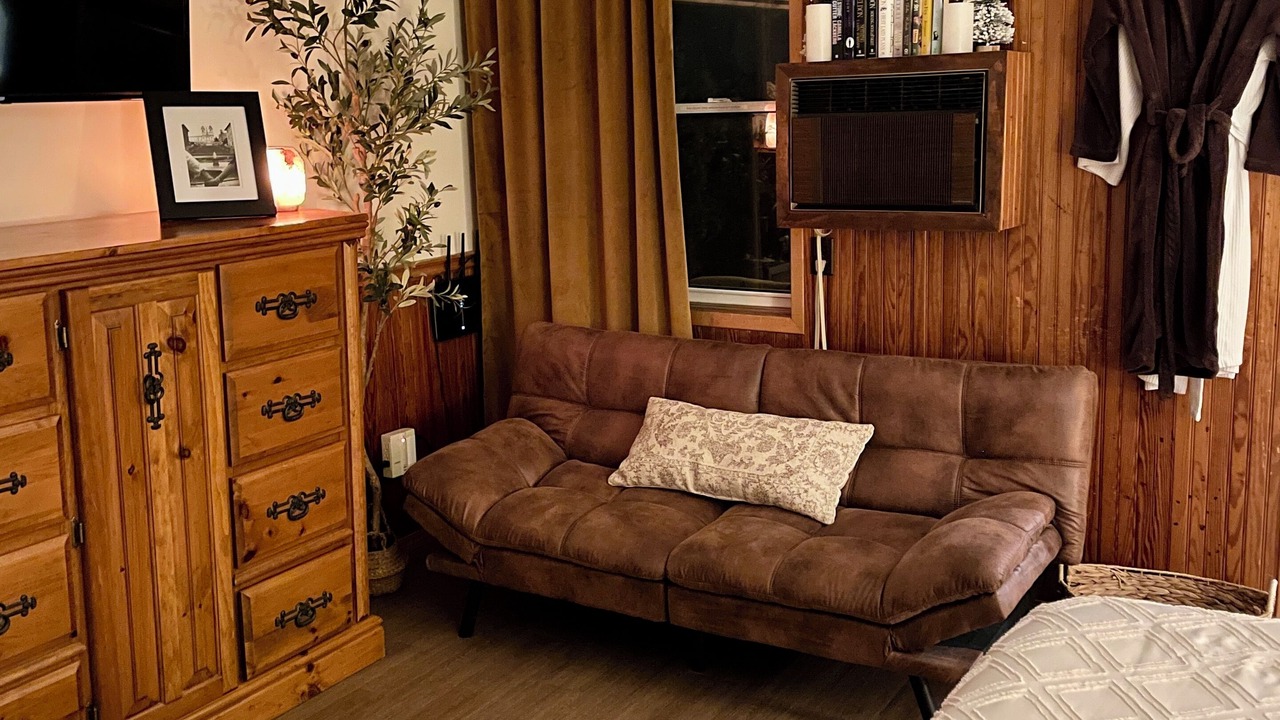 Photo of Bedroom in Shakespeare