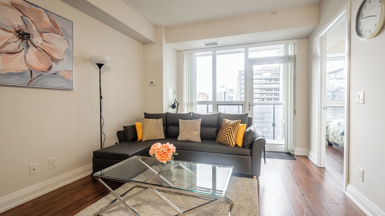 Photo of Livingroom in Willowdale