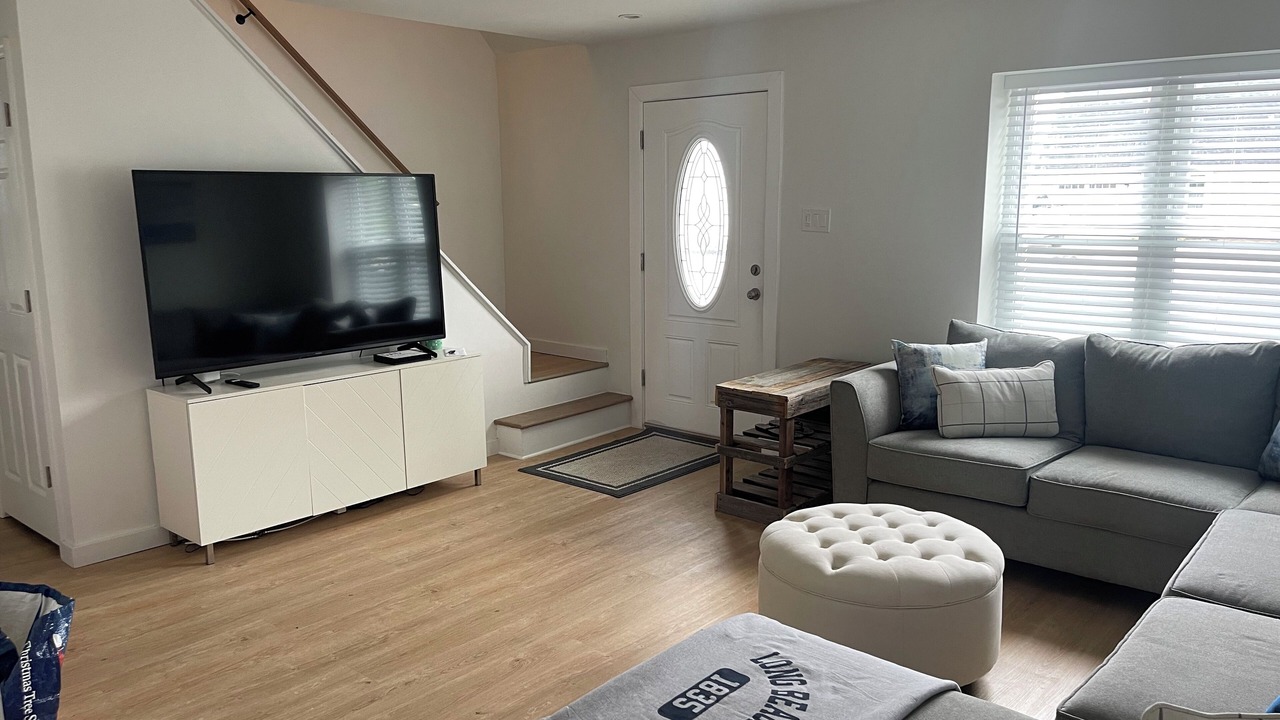 Photo of Livingroom in Beach Haven West