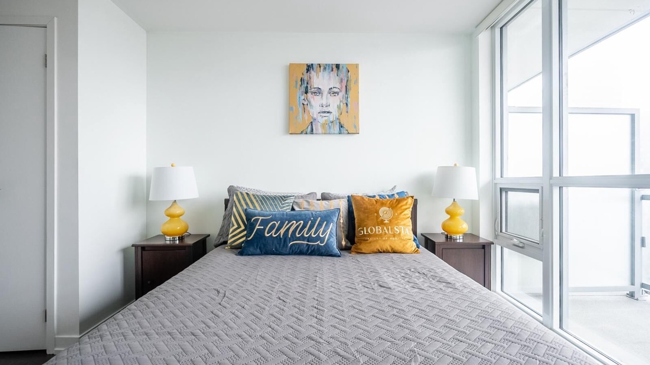 Photo of Bedroom in Yonge-Eglinton