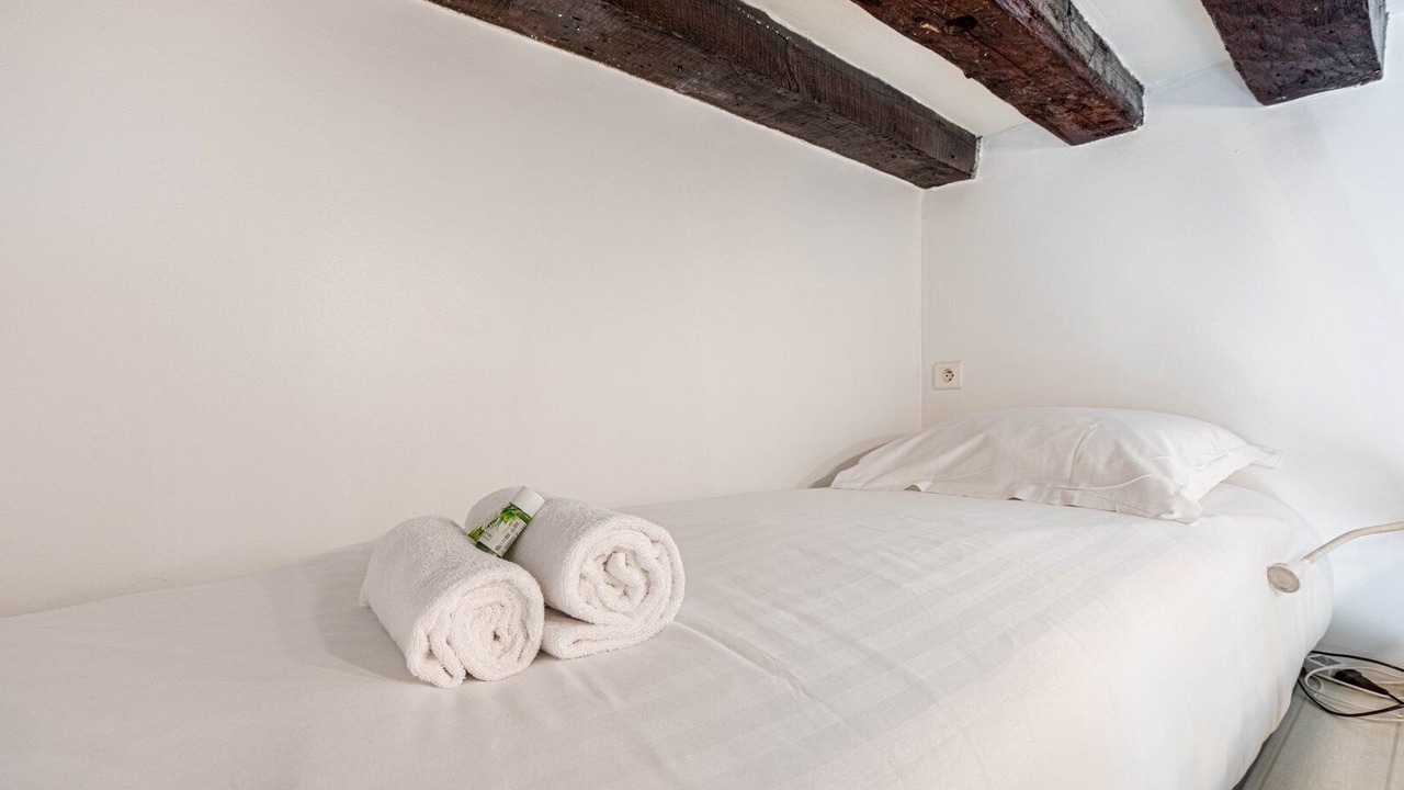 Photo of Bedroom in Val-de-Grace