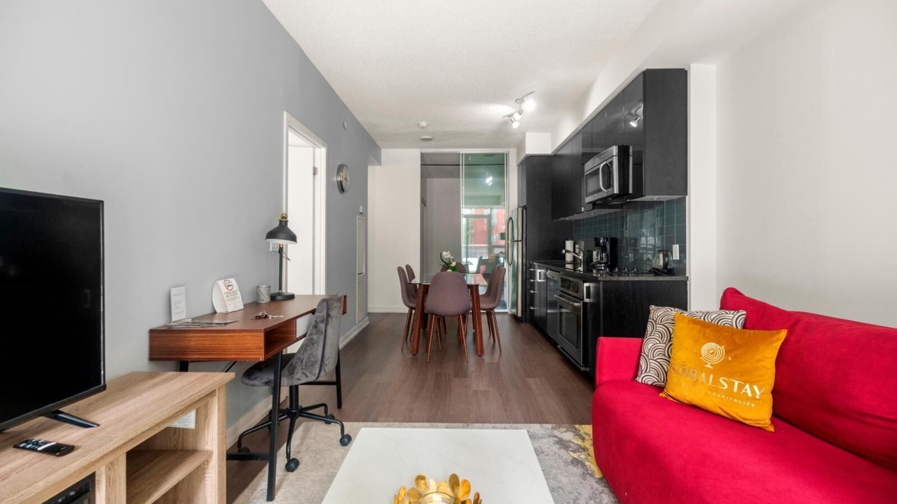 Photo of Livingroom in Mount Pleasant West