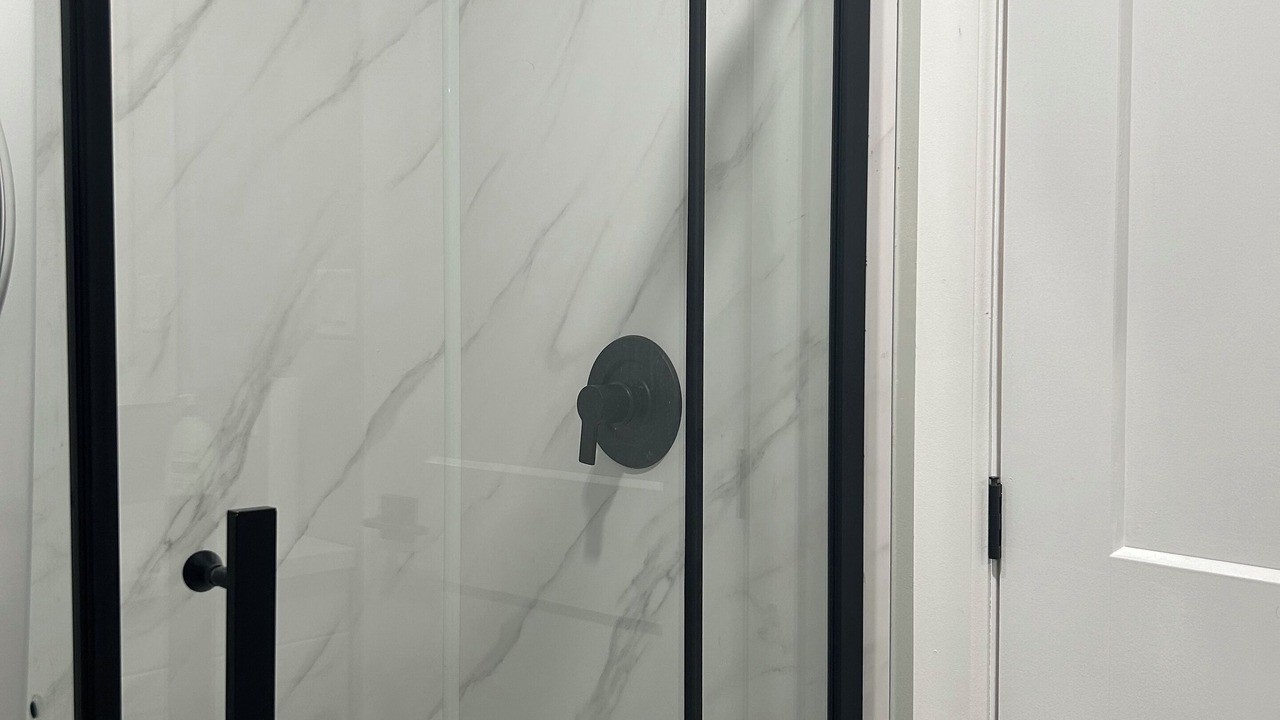 Photo of Bathroom in Victoria Road