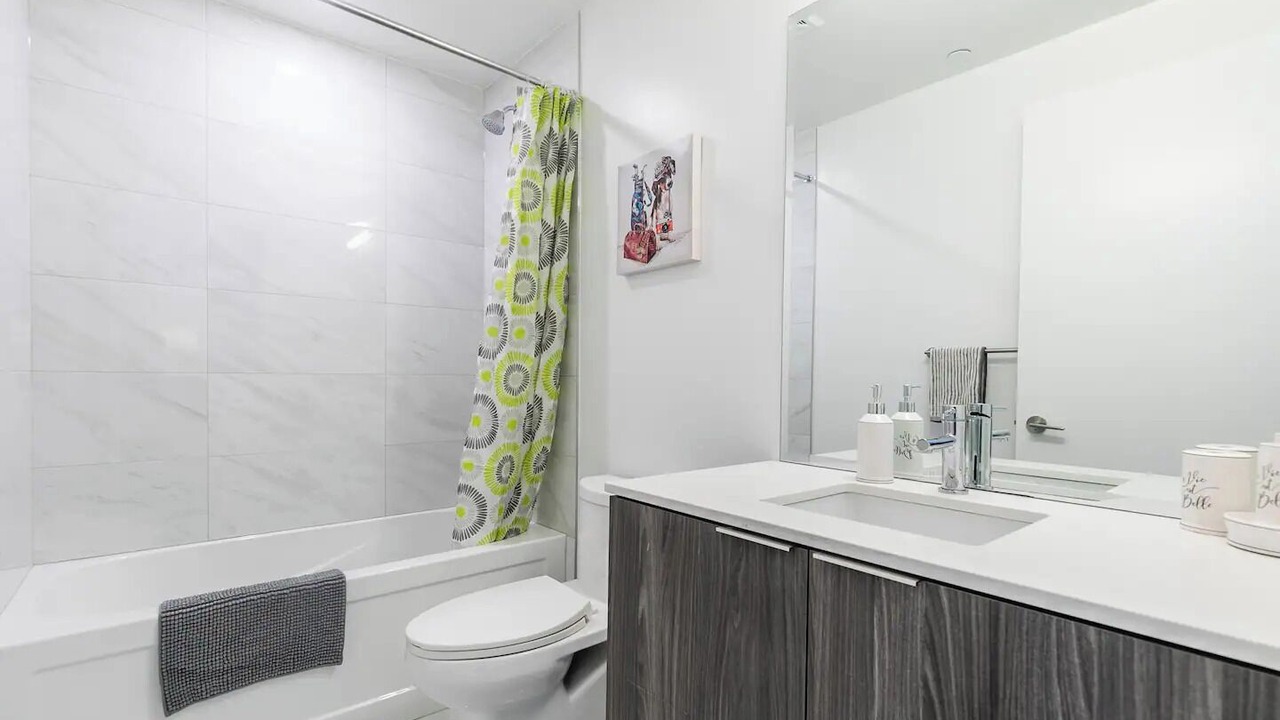 Photo of Bathroom in Central Waterfront