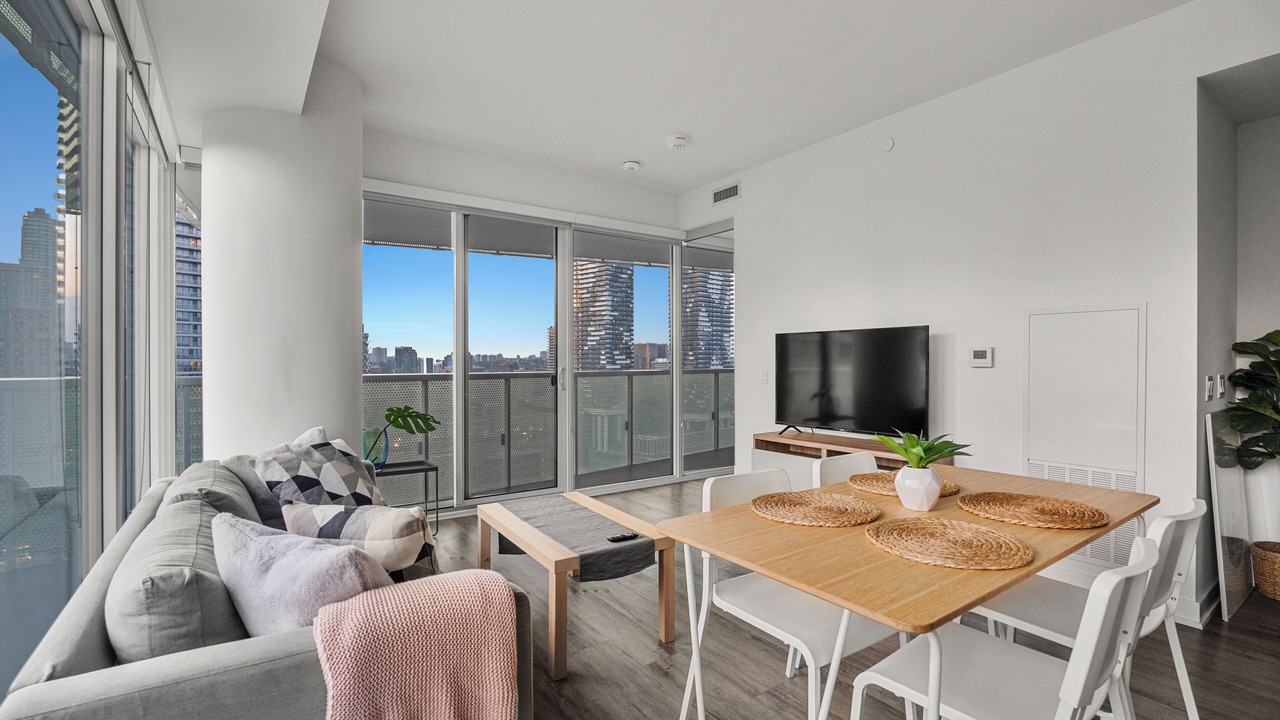Photo of Livingroom in Central Waterfront