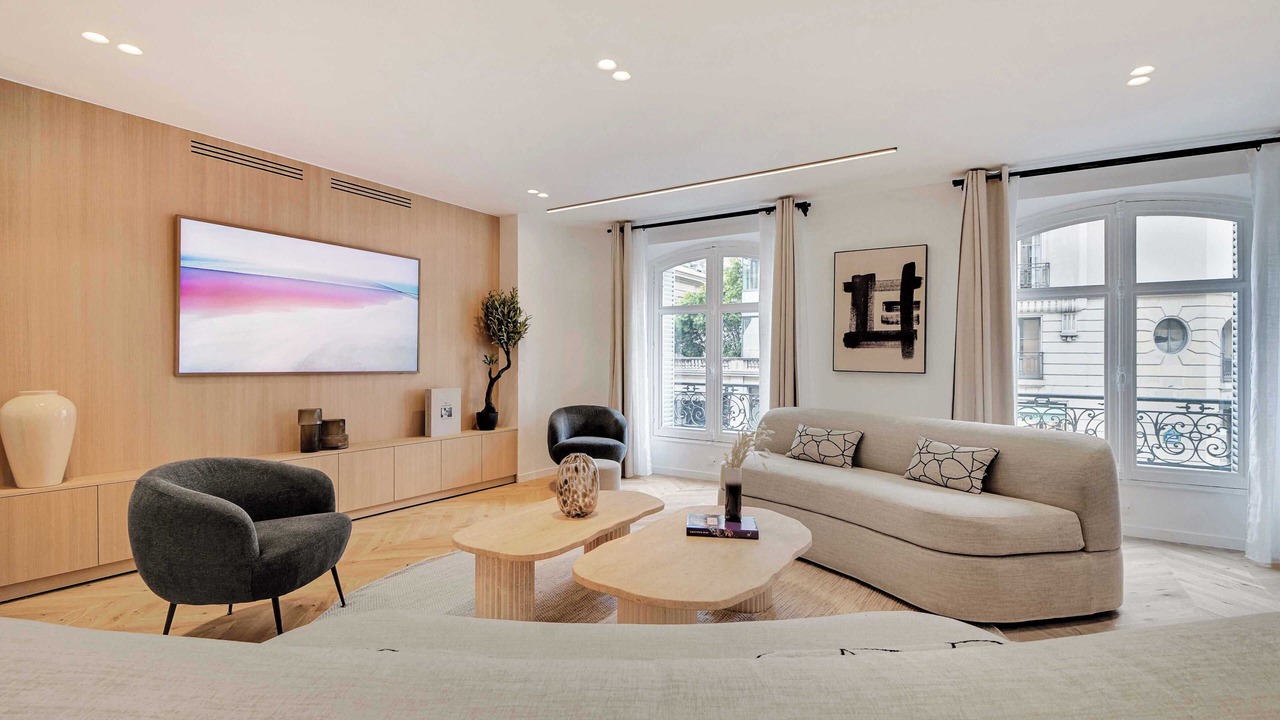 Photo of Bedroom in 8th Arrondissement