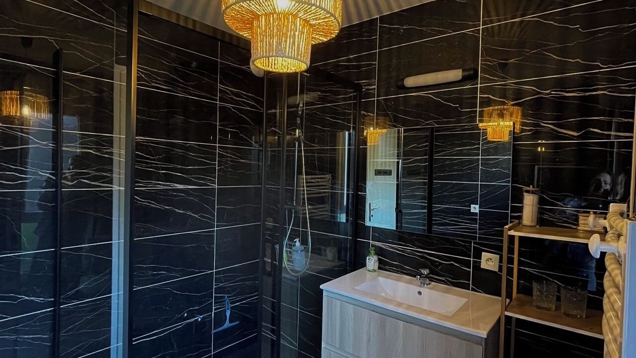 Photo of Bathroom in Vitry-sur-Seine