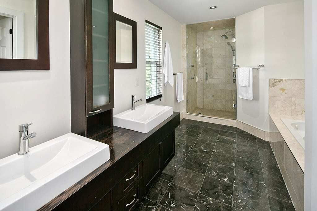 Photo of Bathroom in Craigleith