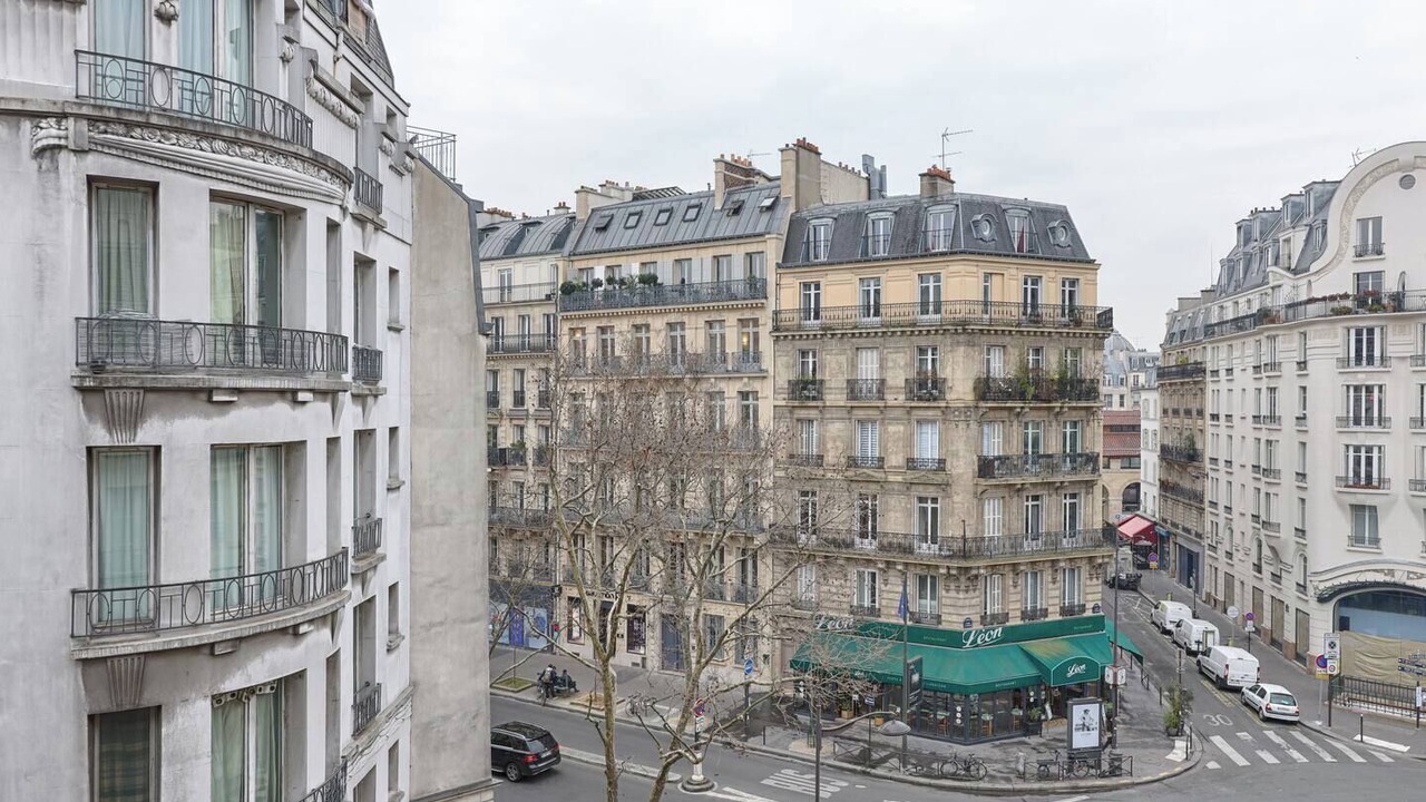 Photo of Others in Saint-Germain-des-Pres