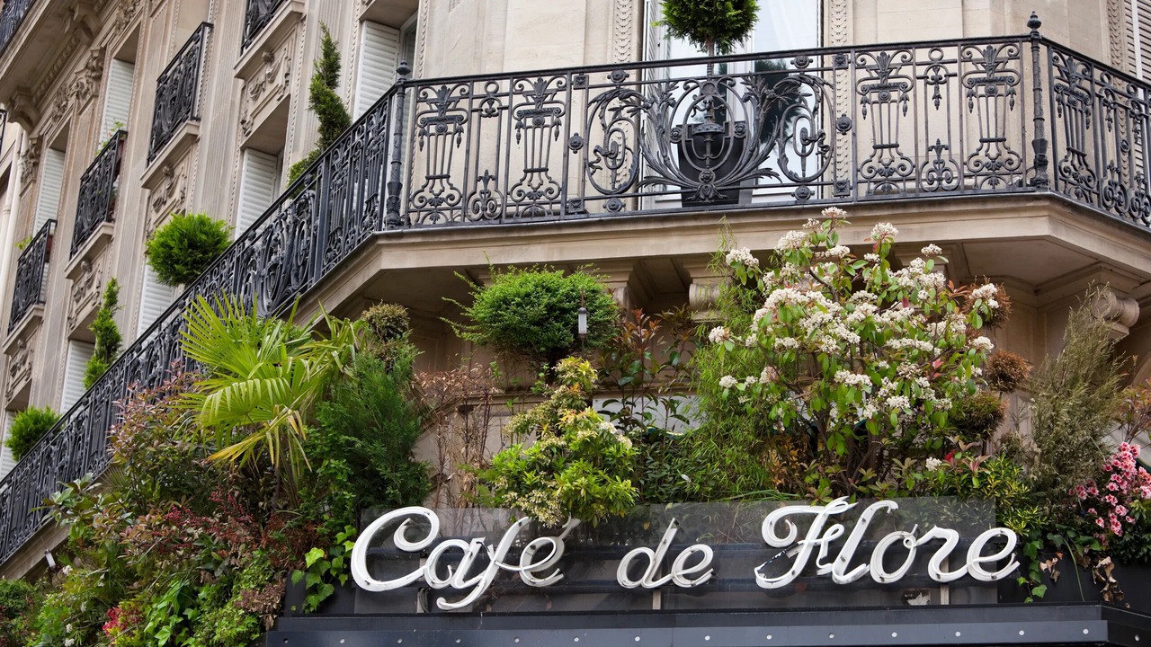 Photo of Others in Saint-Germain-des-Pres