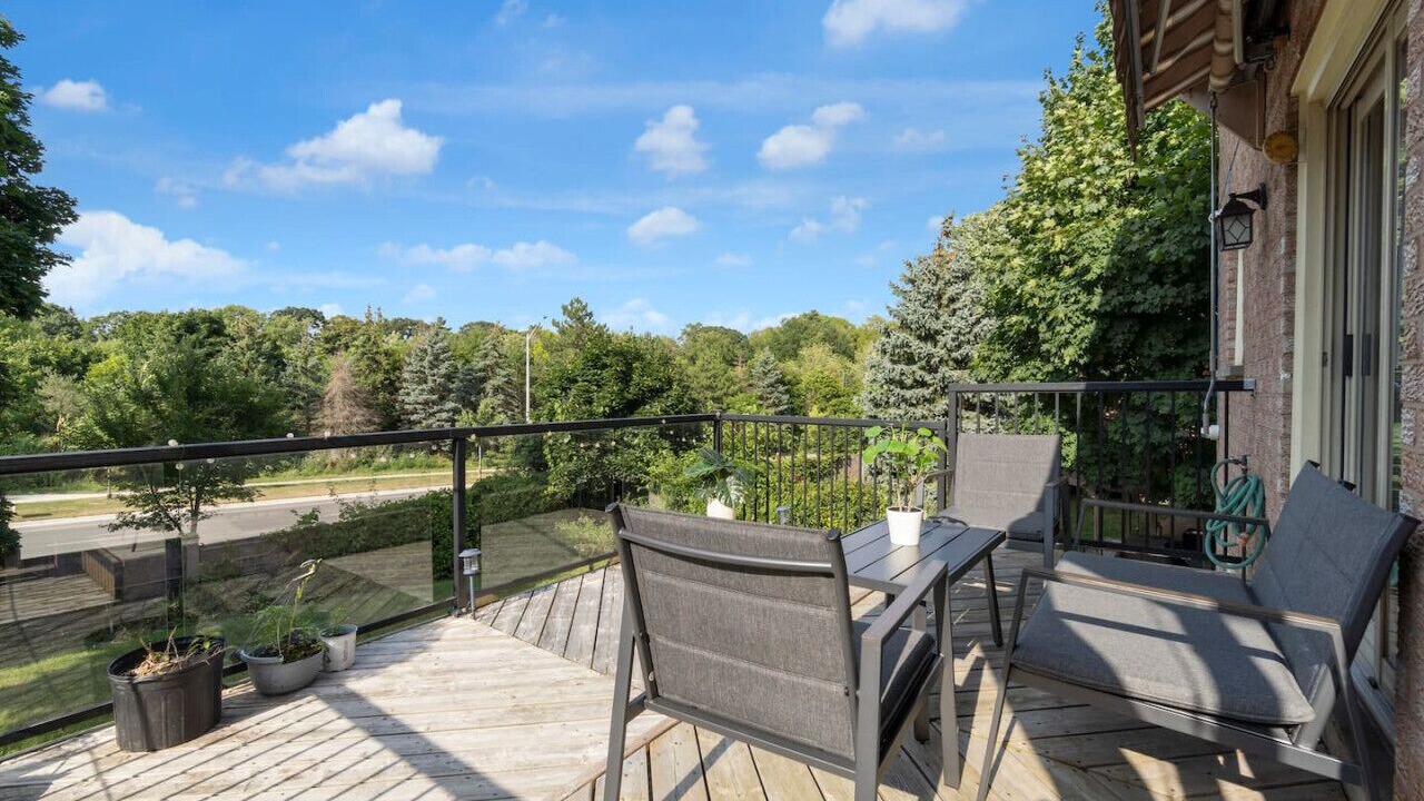 Photo of Outdoor in Erin Mills