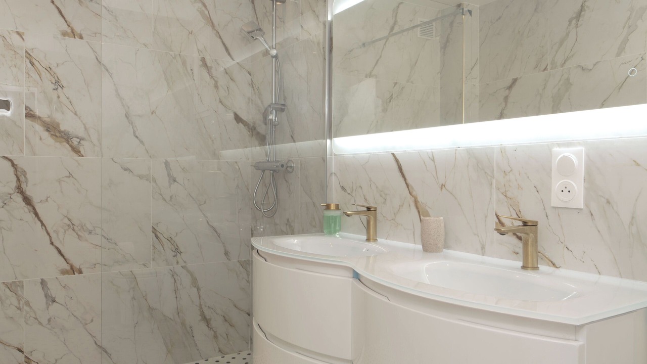 Photo of Bathroom in Le Bourget