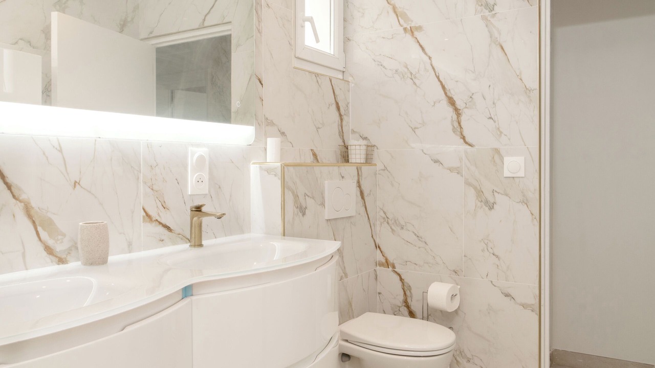 Photo of Bathroom in Le Bourget