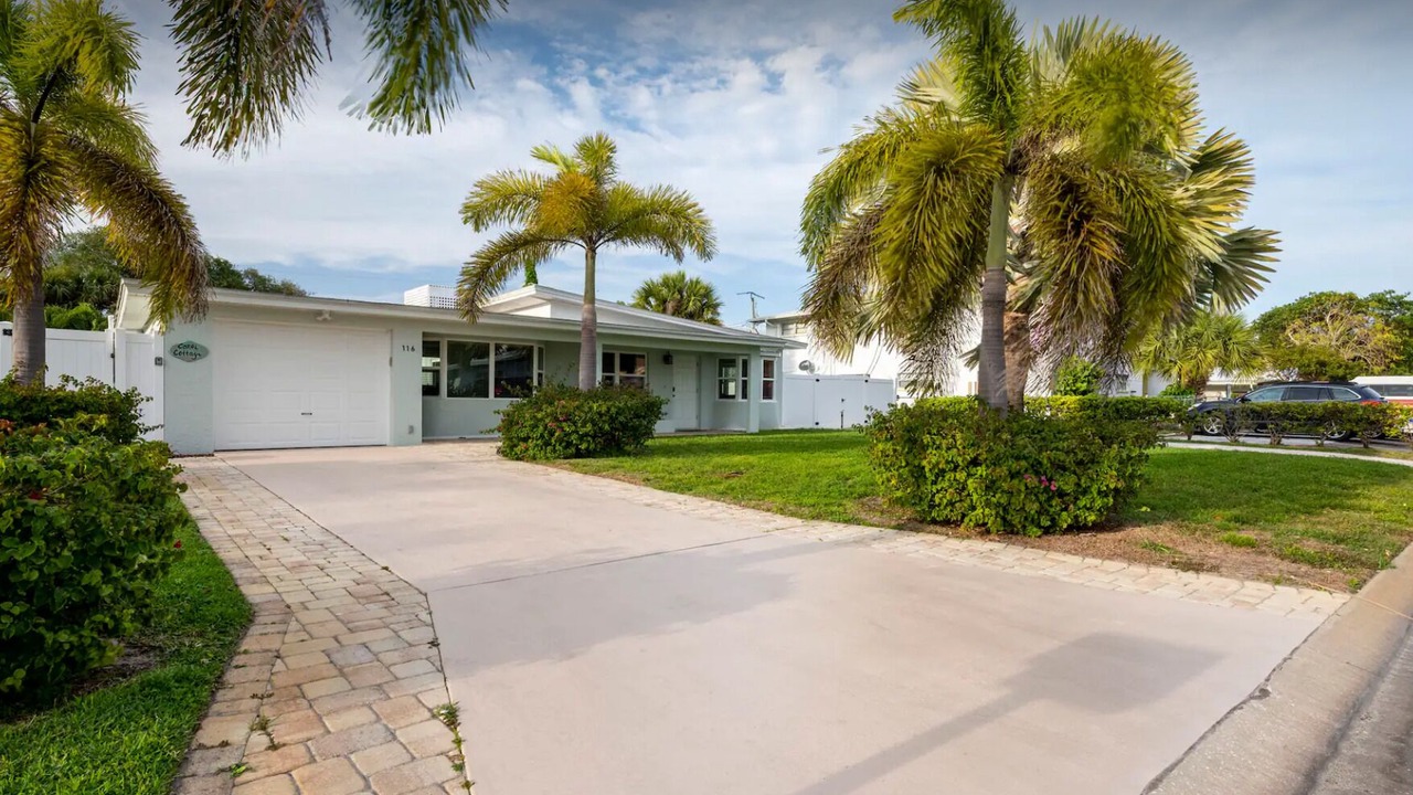 Photo of Outdoor in Banana River Estates