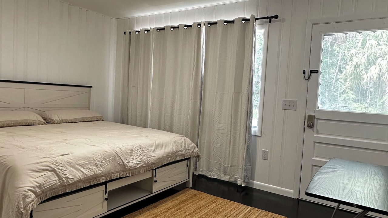 Photo of Bedroom in Silver Springs