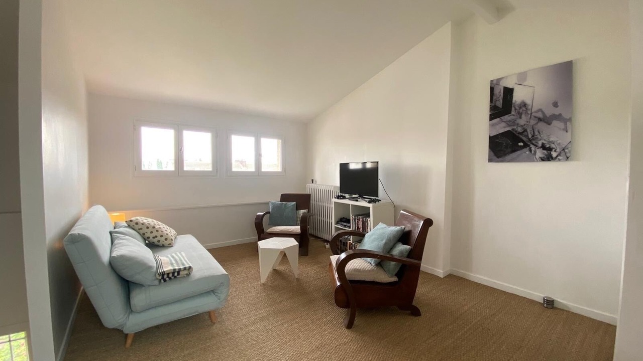 Photo of Livingroom in Bondy