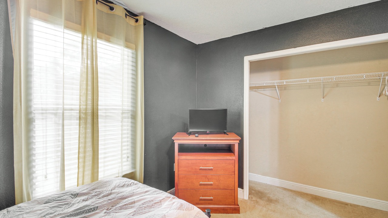 Photo of Bedroom in Crestview