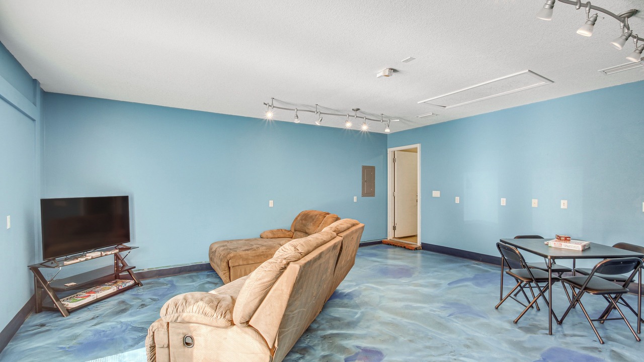 Photo of Livingroom in Crestview